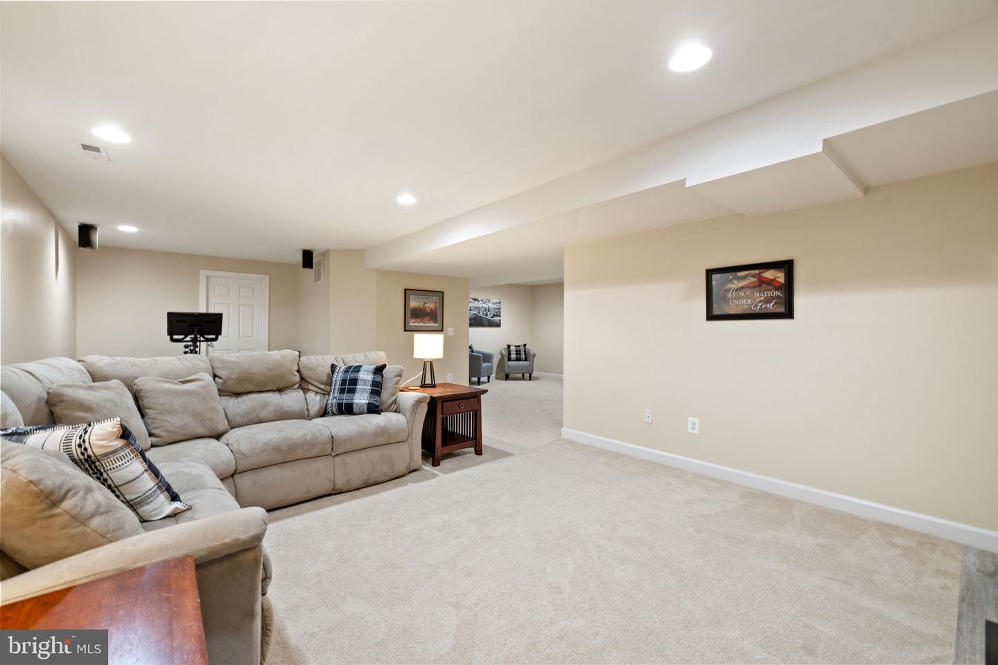 5932 AMBER RIDGE RD, HAYMARKET, Virginia 20169, 4 Bedrooms Bedrooms, 10 Rooms Rooms,4 BathroomsBathrooms,Residential,For sale,5932 AMBER RIDGE RD,VAPW2101490 MLS # VAPW2101490
