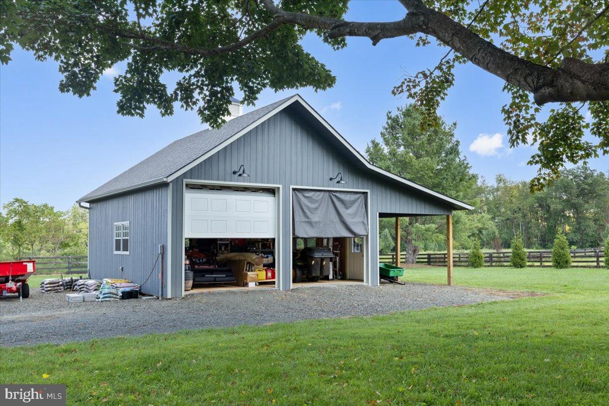 4459 WINCHESTER RD, MARSHALL, Virginia 20115, 3 Bedrooms Bedrooms, 16 Rooms Rooms,3 BathroomsBathrooms,Residential,For sale,4459 WINCHESTER RD,VAFQ2017924 MLS # VAFQ2017924