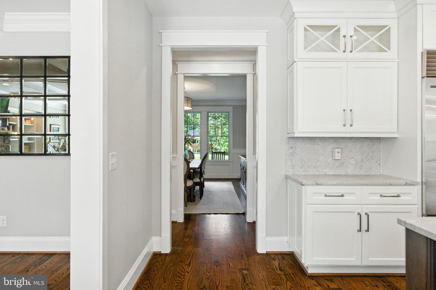 8617 DIXIE PL, MCLEAN, Virginia 22102, 6 Bedrooms Bedrooms, ,5 BathroomsBathrooms,Residential,For sale,8617 DIXIE PL,VAFX2261402 MLS # VAFX2261402