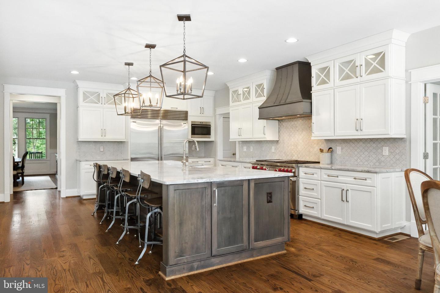 8617 DIXIE PL, MCLEAN, Virginia 22102, 6 Bedrooms Bedrooms, ,5 BathroomsBathrooms,Residential,For sale,8617 DIXIE PL,VAFX2261402 MLS # VAFX2261402