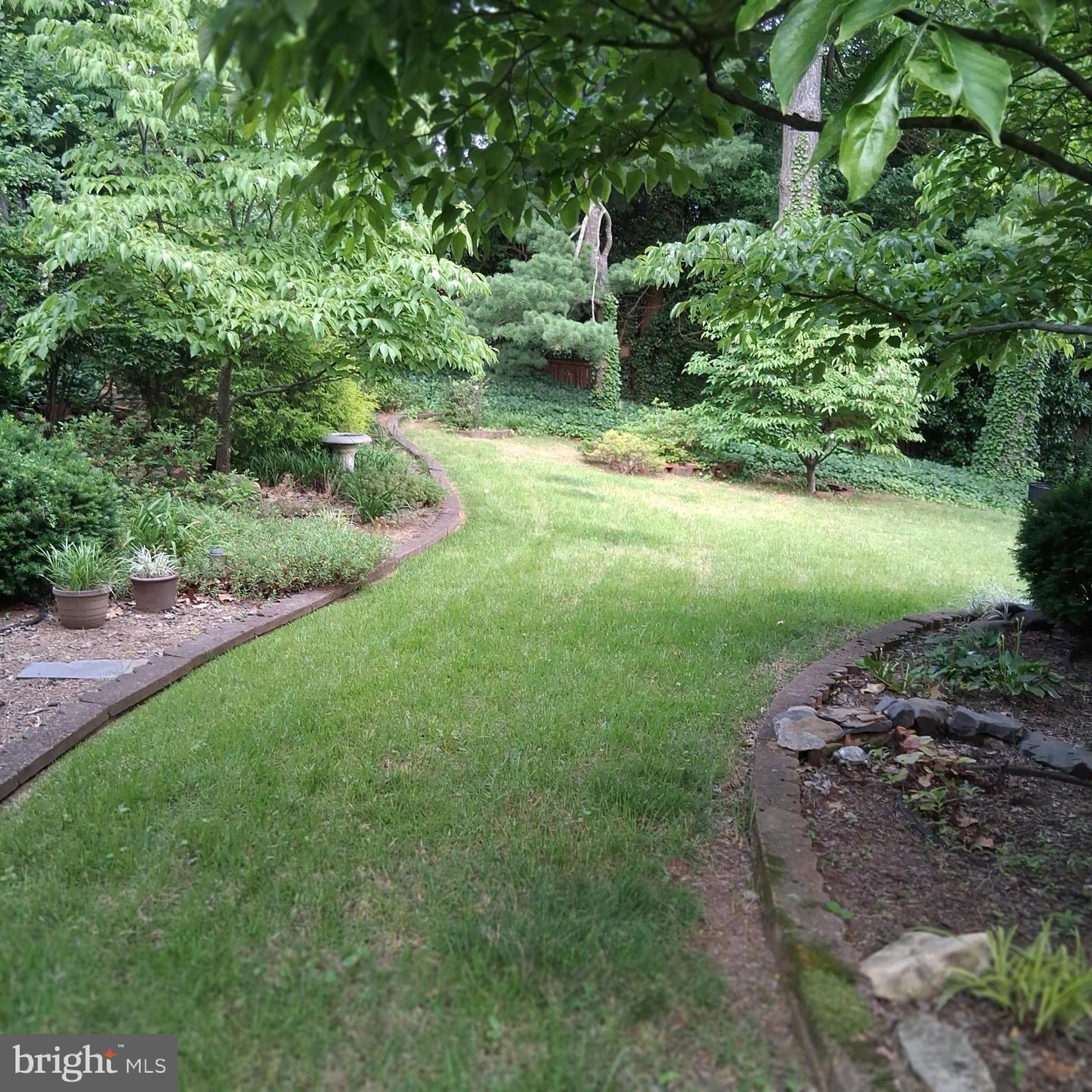 2700 BRYAN PL, ALEXANDRIA, Virginia 22302, 4 Bedrooms Bedrooms, 10 Rooms Rooms,2 BathroomsBathrooms,Residential,For sale,2700 BRYAN PL,VAAX2048760 MLS # VAAX2048760