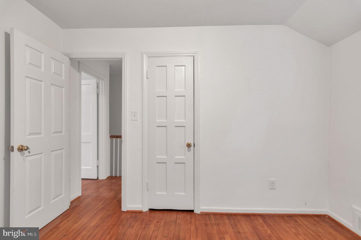 2826 JEFFERSON DR, ALEXANDRIA, Virginia 22303, 2 Bedrooms Bedrooms, ,1 BathroomBathrooms,Residential,For sale,2826 JEFFERSON DR,VAFX2262276 MLS # VAFX2262276