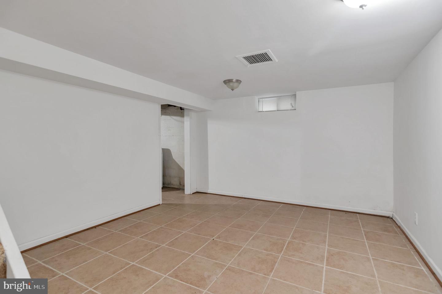 2826 JEFFERSON DR, ALEXANDRIA, Virginia 22303, 2 Bedrooms Bedrooms, ,1 BathroomBathrooms,Residential,For sale,2826 JEFFERSON DR,VAFX2262276 MLS # VAFX2262276