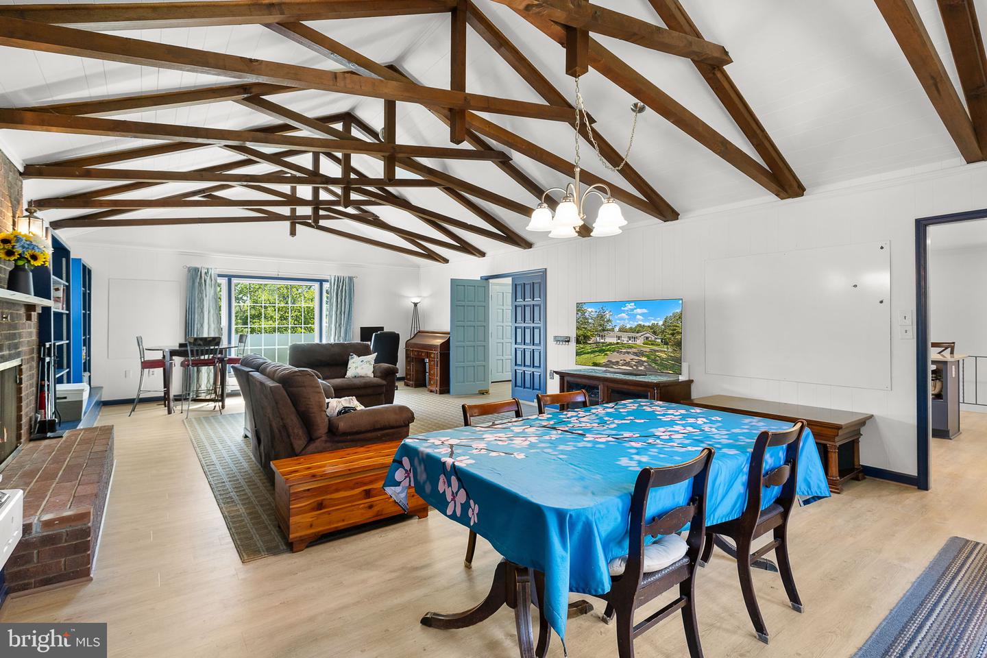 11108 & 11106 LONESOME RD, NOKESVILLE, Virginia 20181, 3 Bedrooms Bedrooms, 11 Rooms Rooms,2 BathroomsBathrooms,Residential,For sale,11108 & 11106 LONESOME RD,VAPW2101996 MLS # VAPW2101996