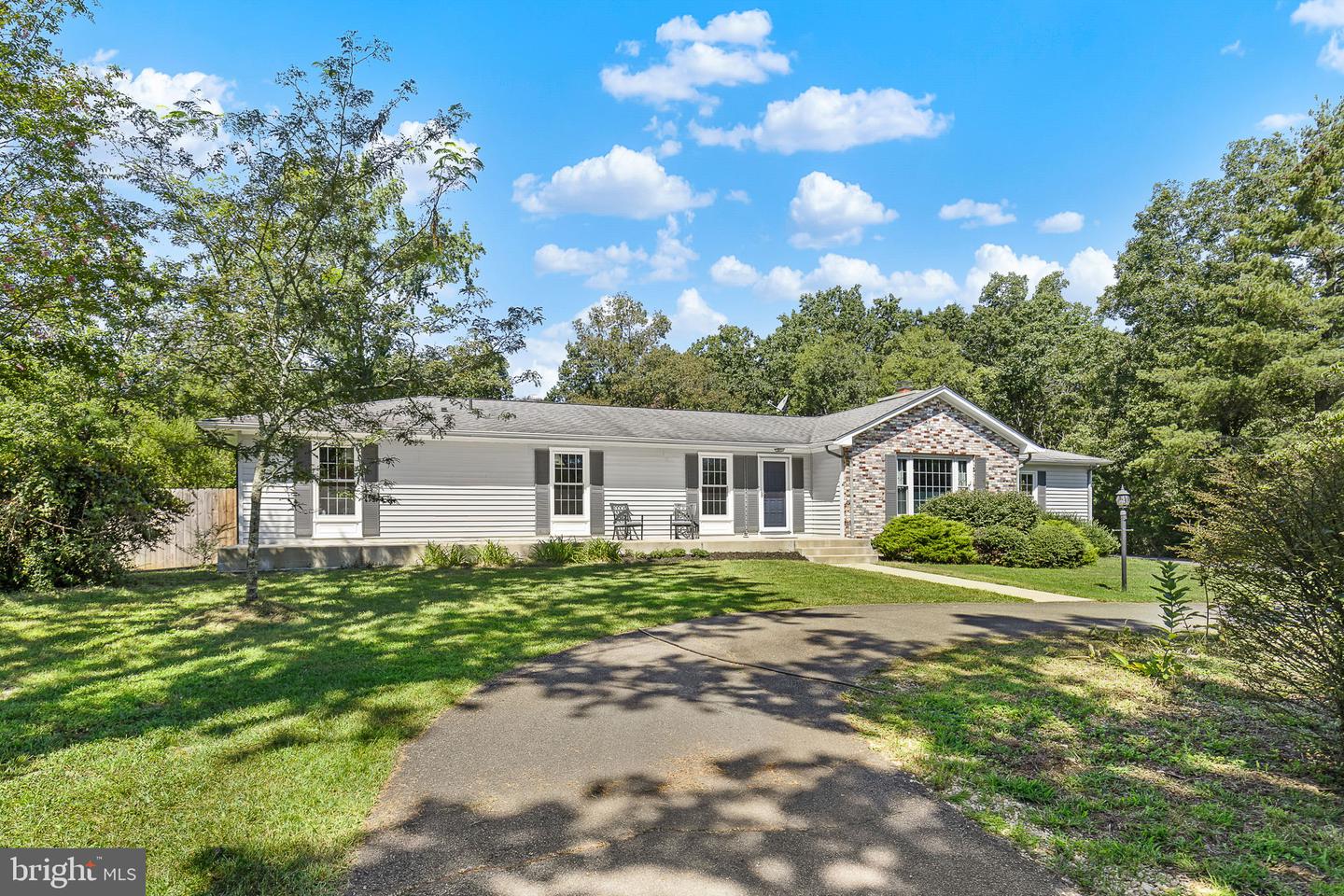 11108 & 11106 LONESOME RD, NOKESVILLE, Virginia 20181, 3 Bedrooms Bedrooms, 11 Rooms Rooms,2 BathroomsBathrooms,Residential,For sale,11108 & 11106 LONESOME RD,VAPW2101996 MLS # VAPW2101996