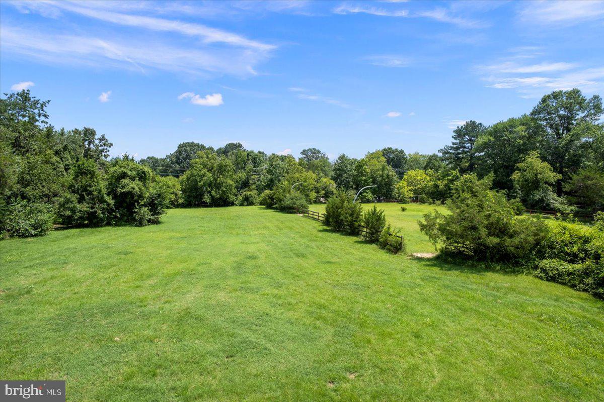 8125 BOCK FARM PL, ALEXANDRIA, Virginia 22306, 4 Bedrooms Bedrooms, ,3 BathroomsBathrooms,Residential,For sale,8125 BOCK FARM PL,VAFX2262346 MLS # VAFX2262346