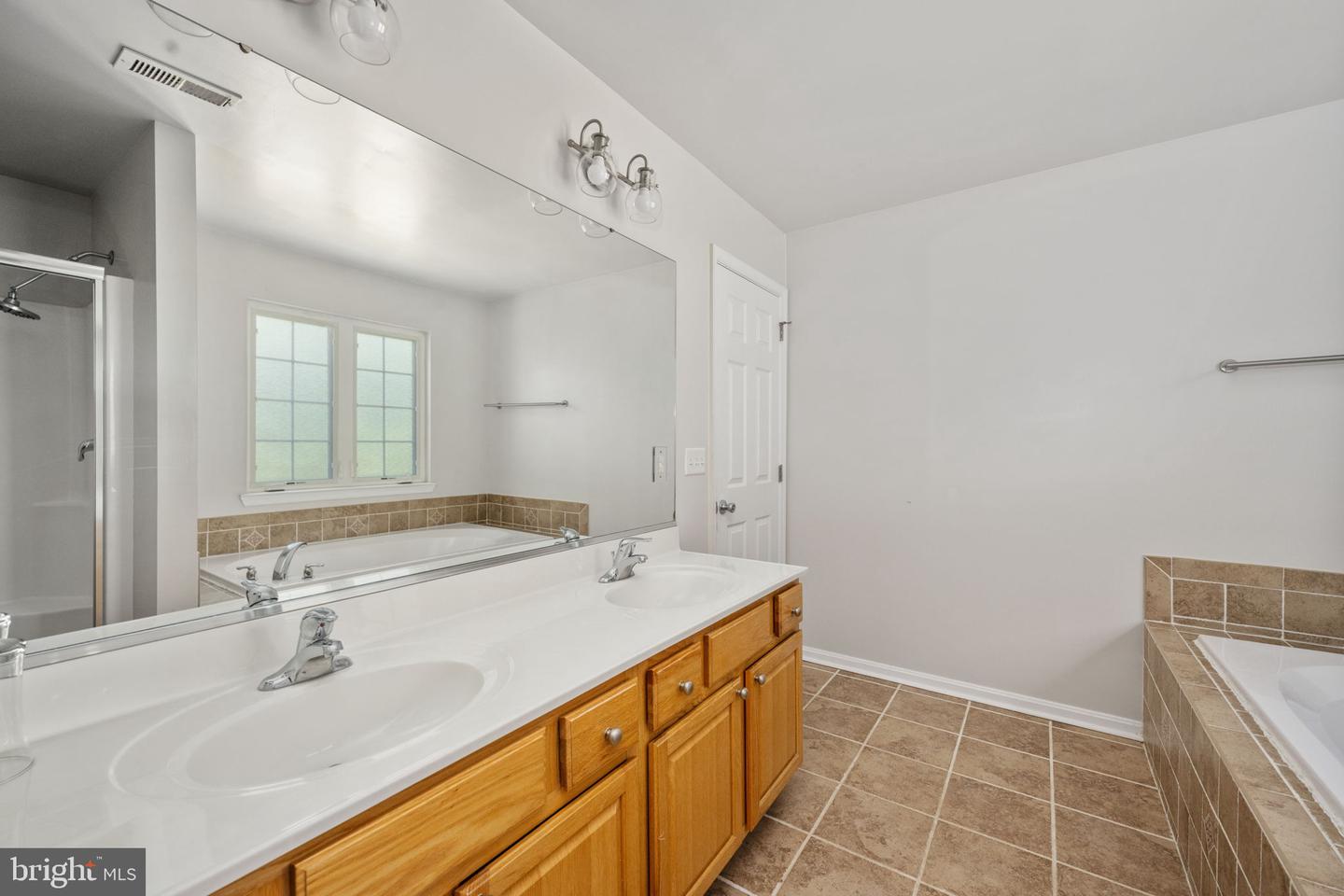 12525 KENT RD, KING GEORGE, Virginia 22485, 4 Bedrooms Bedrooms, ,2 BathroomsBathrooms,Residential,For sale,12525 KENT RD,VAKG2006904 MLS # VAKG2006904