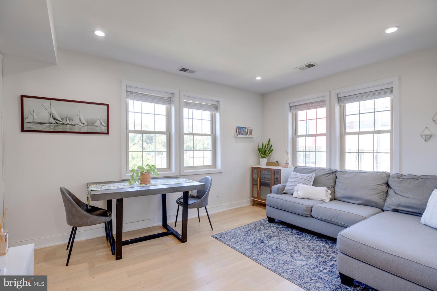 2625 3RD ST NE #203, WASHINGTON, District Of Columbia 20002, 2 Bedrooms Bedrooms, ,1 BathroomBathrooms,Residential,For sale,2625 3RD ST NE #203,DCDC2216020 MLS # DCDC2216020