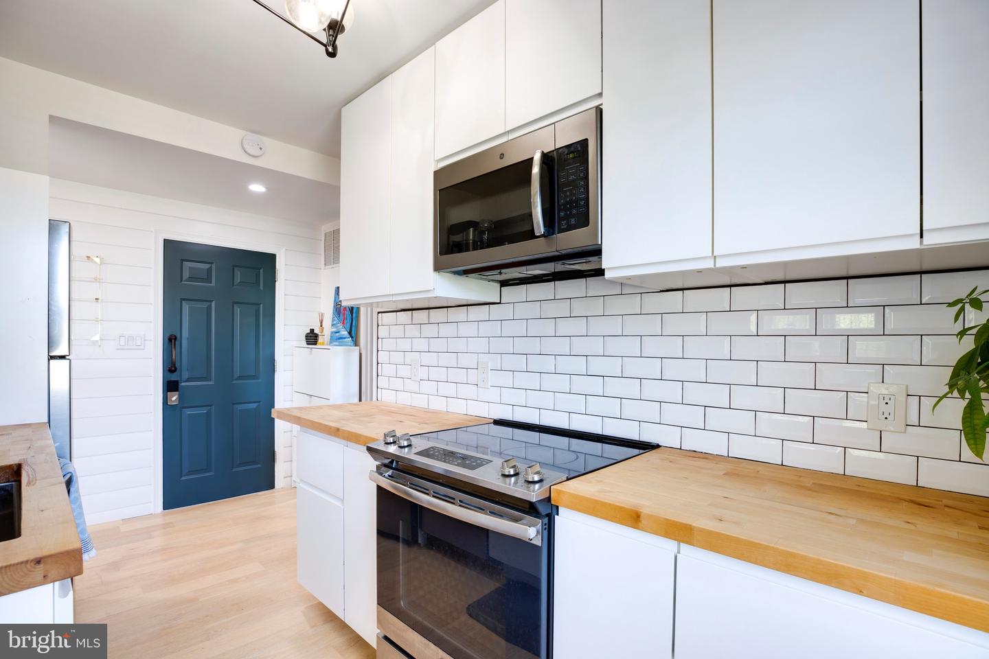2625 3RD ST NE #203, WASHINGTON, District Of Columbia 20002, 2 Bedrooms Bedrooms, ,1 BathroomBathrooms,Residential,For sale,2625 3RD ST NE #203,DCDC2216020 MLS # DCDC2216020