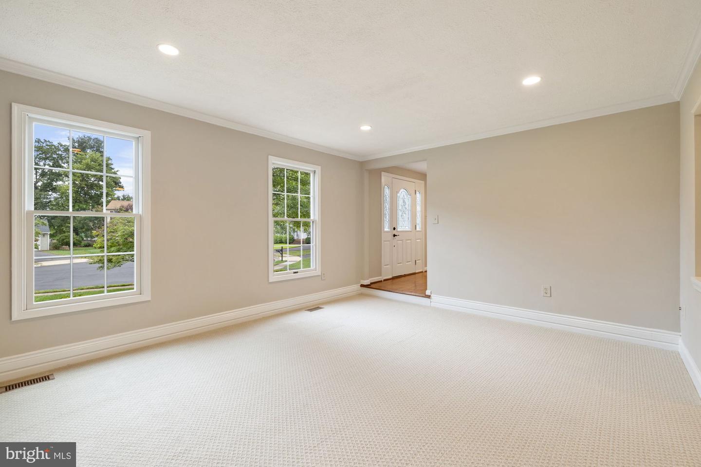 603 3RD ST, HERNDON, Virginia 20170, 4 Bedrooms Bedrooms, ,2 BathroomsBathrooms,Residential,For sale,603 3RD ST,VAFX2262408 MLS # VAFX2262408