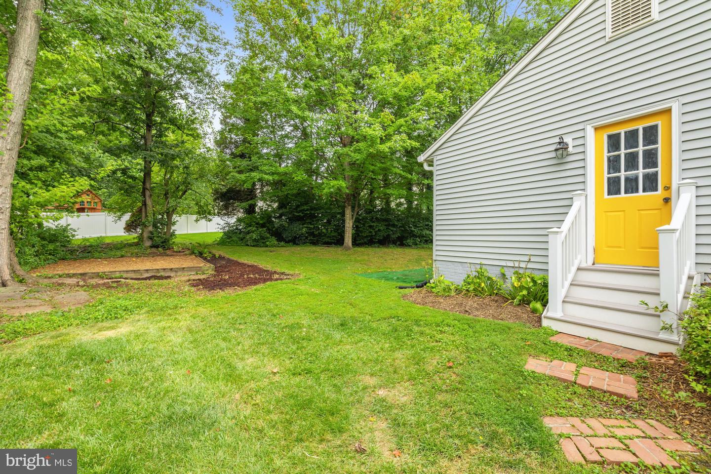 603 3RD ST, HERNDON, Virginia 20170, 4 Bedrooms Bedrooms, ,2 BathroomsBathrooms,Residential,For sale,603 3RD ST,VAFX2262408 MLS # VAFX2262408