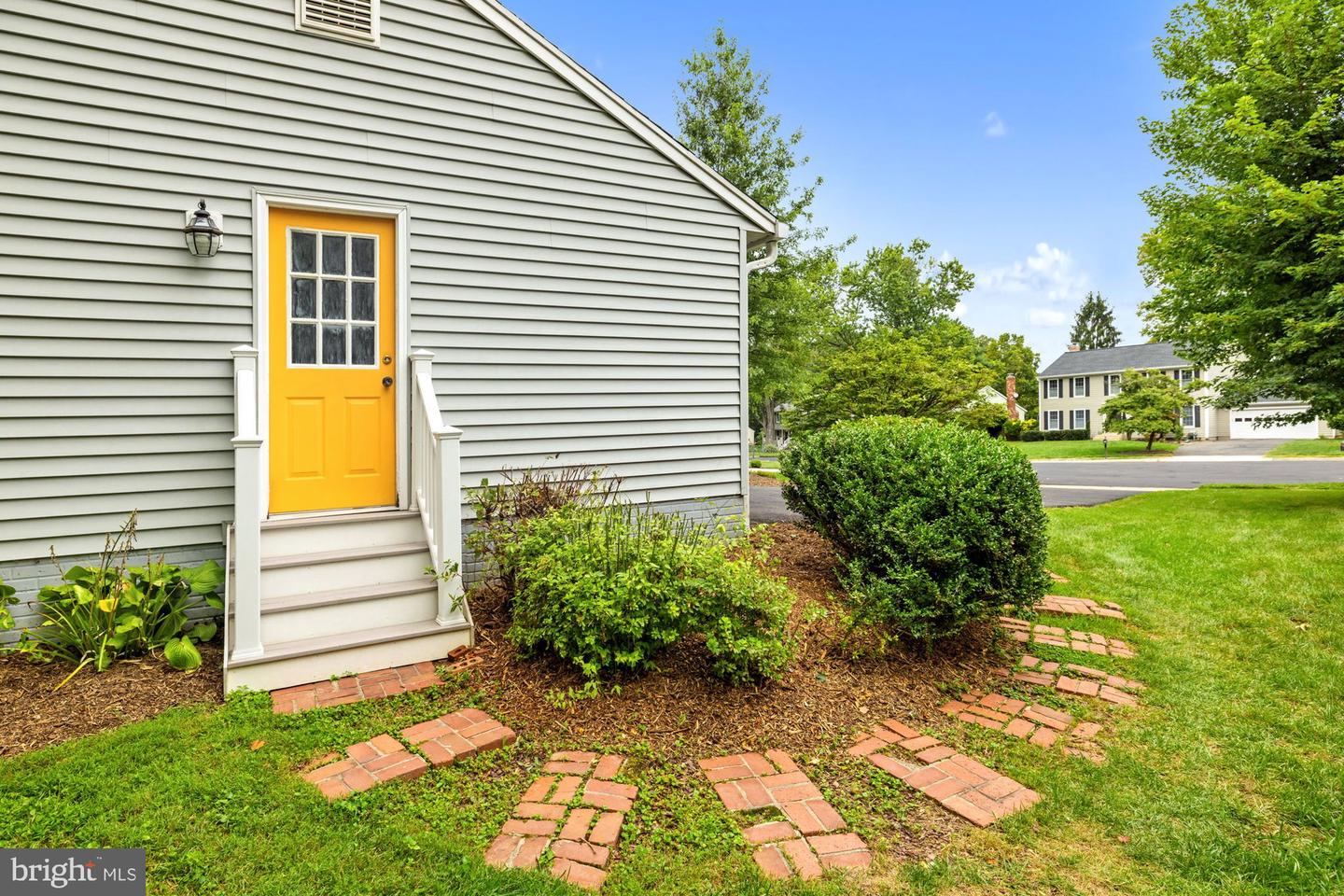 603 3RD ST, HERNDON, Virginia 20170, 4 Bedrooms Bedrooms, ,2 BathroomsBathrooms,Residential,For sale,603 3RD ST,VAFX2262408 MLS # VAFX2262408