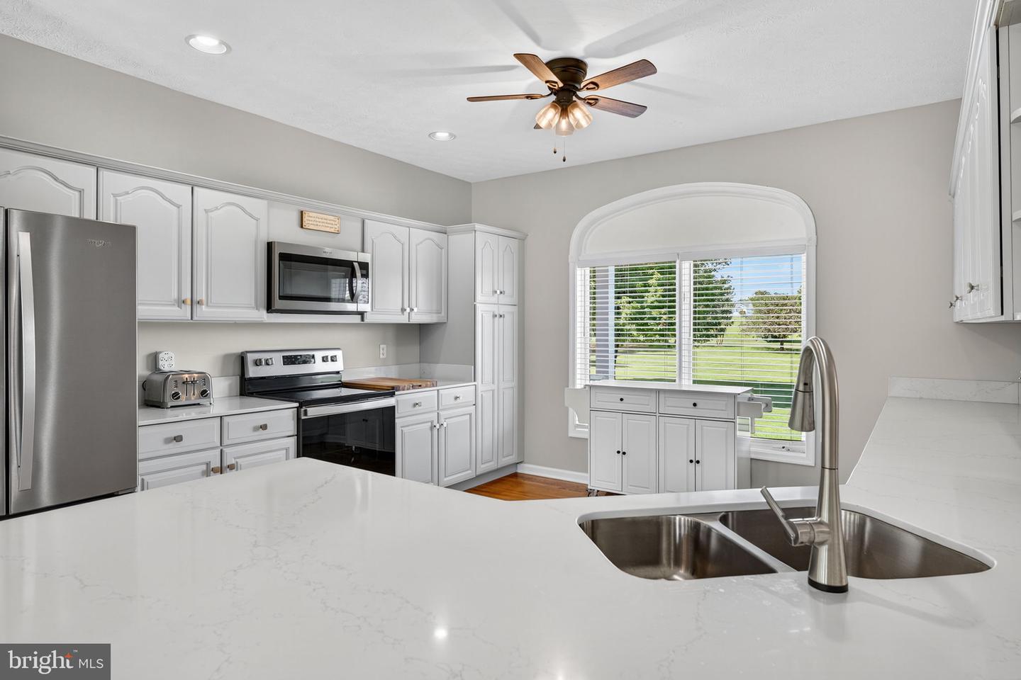 560 FAIR LN, WINCHESTER, Virginia 22603, 3 Bedrooms Bedrooms, 13 Rooms Rooms,2 BathroomsBathrooms,Residential,For sale,560 FAIR LN,VAFV2036314 MLS # VAFV2036314