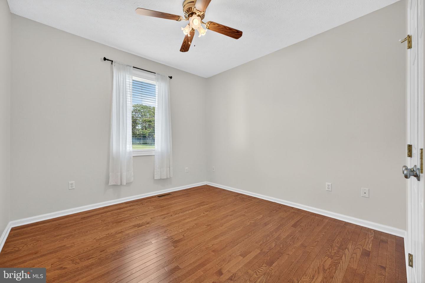 560 FAIR LN, WINCHESTER, Virginia 22603, 3 Bedrooms Bedrooms, 13 Rooms Rooms,2 BathroomsBathrooms,Residential,For sale,560 FAIR LN,VAFV2036314 MLS # VAFV2036314