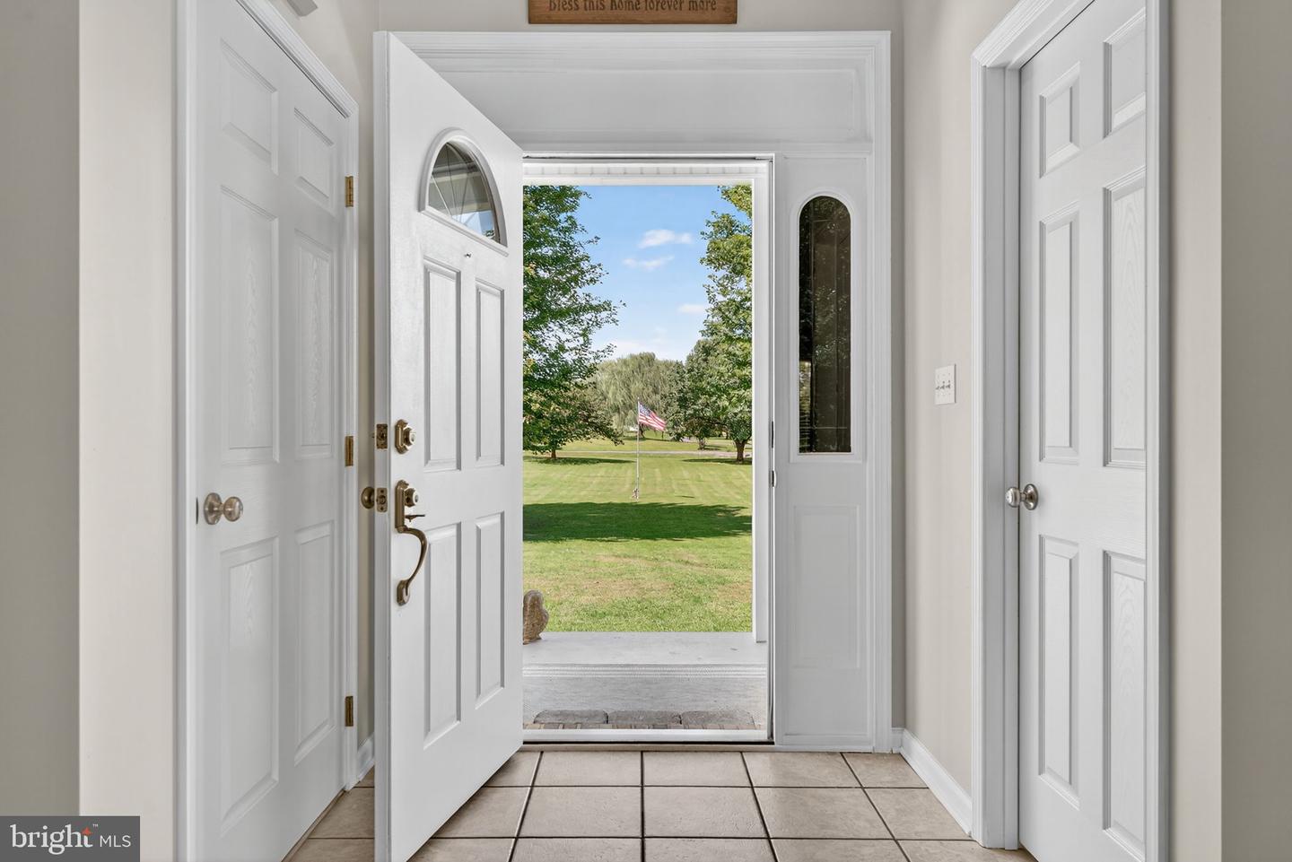 560 FAIR LN, WINCHESTER, Virginia 22603, 3 Bedrooms Bedrooms, 13 Rooms Rooms,2 BathroomsBathrooms,Residential,For sale,560 FAIR LN,VAFV2036314 MLS # VAFV2036314