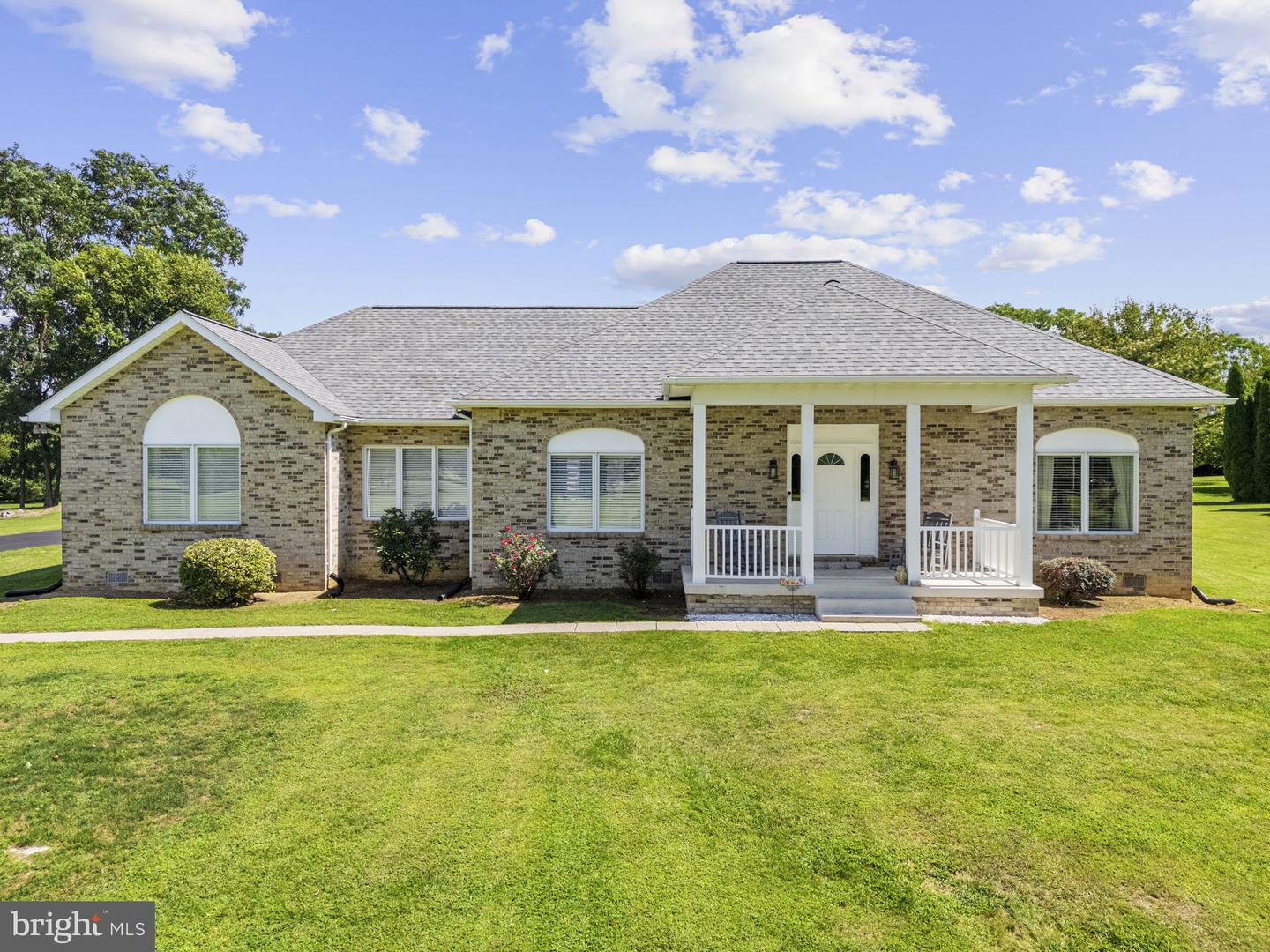 560 FAIR LN, WINCHESTER, Virginia 22603, 3 Bedrooms Bedrooms, 13 Rooms Rooms,2 BathroomsBathrooms,Residential,For sale,560 FAIR LN,VAFV2036314 MLS # VAFV2036314