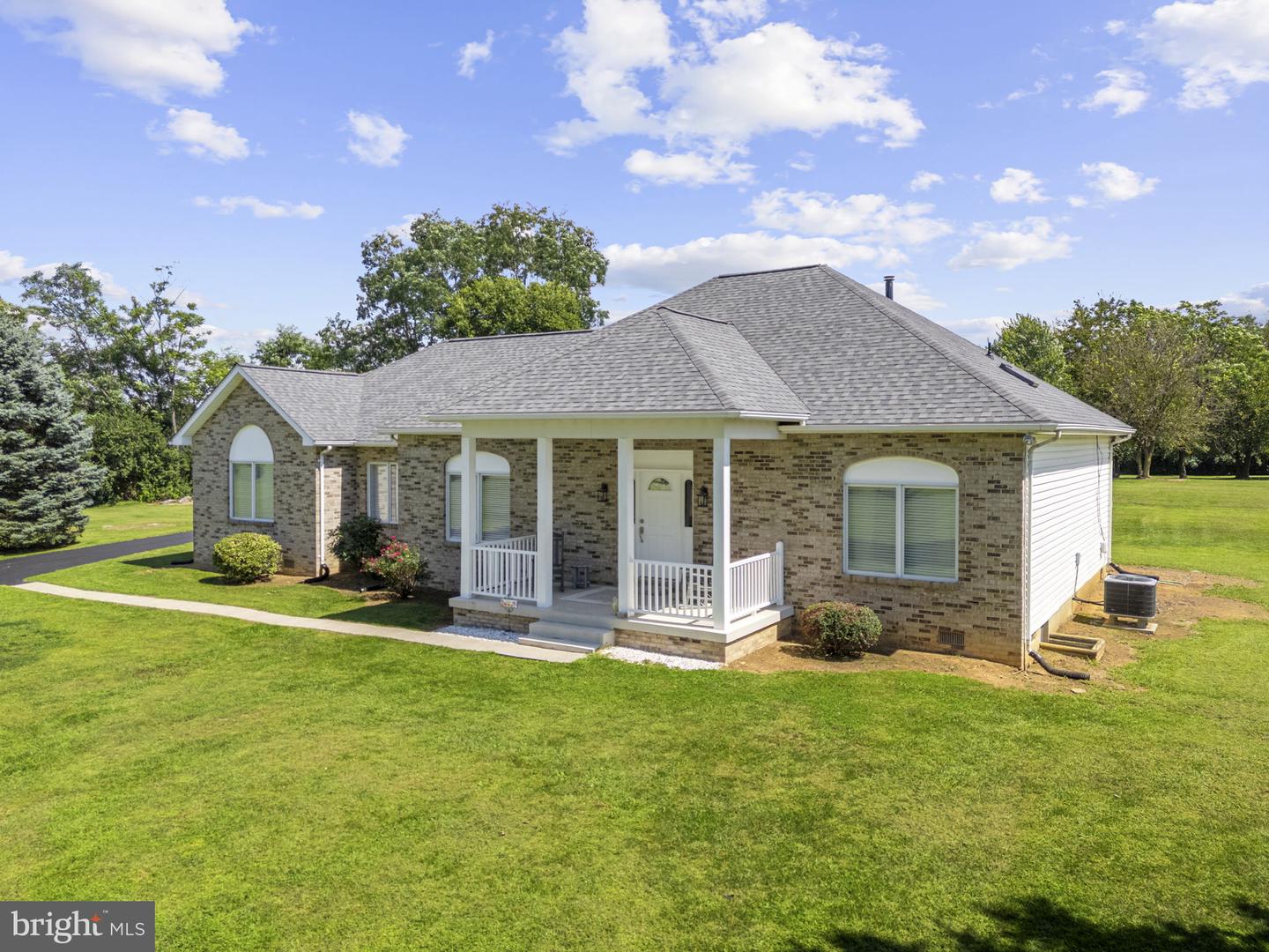 560 FAIR LN, WINCHESTER, Virginia 22603, 3 Bedrooms Bedrooms, 13 Rooms Rooms,2 BathroomsBathrooms,Residential,For sale,560 FAIR LN,VAFV2036314 MLS # VAFV2036314