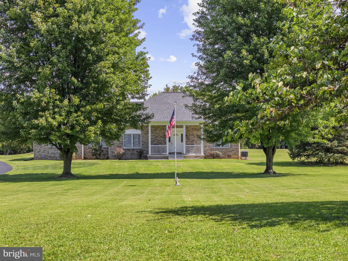 560 FAIR LN, WINCHESTER, Virginia 22603, 3 Bedrooms Bedrooms, 13 Rooms Rooms,2 BathroomsBathrooms,Residential,For sale,560 FAIR LN,VAFV2036314 MLS # VAFV2036314