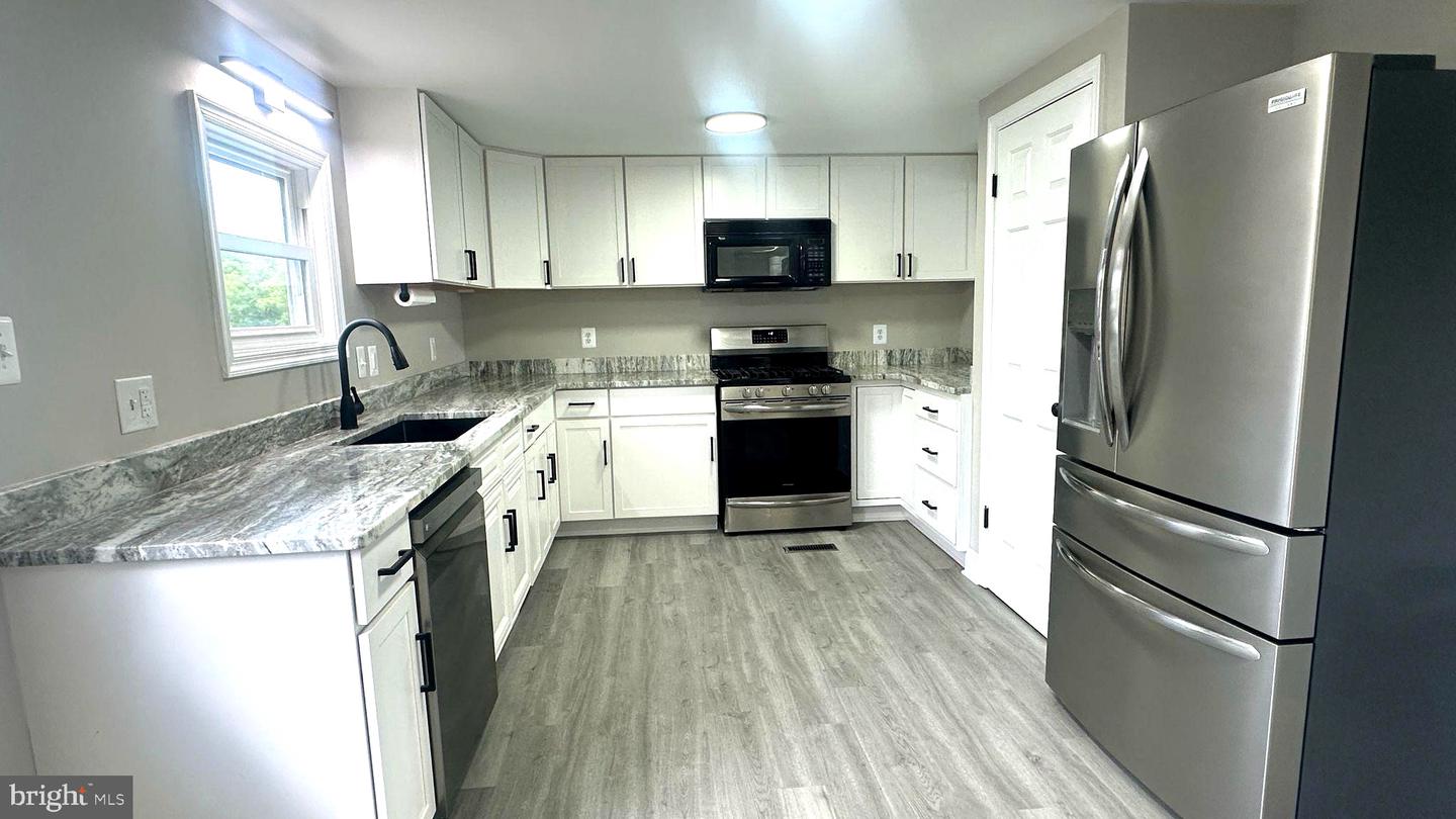 9715 BACK RD, MAURERTOWN, Virginia 22644, 2 Bedrooms Bedrooms, ,1 BathroomBathrooms,Residential,For sale,9715 BACK RD,VASH2012298 MLS # VASH2012298 9715 BACK RD, MAURERTOWN, Virginia 22644, 2 Bedrooms Bedrooms, ,1 BathroomBathrooms,Residential,For sale,9715 BACK RD,VASH2012298 MLS # VASH2012298