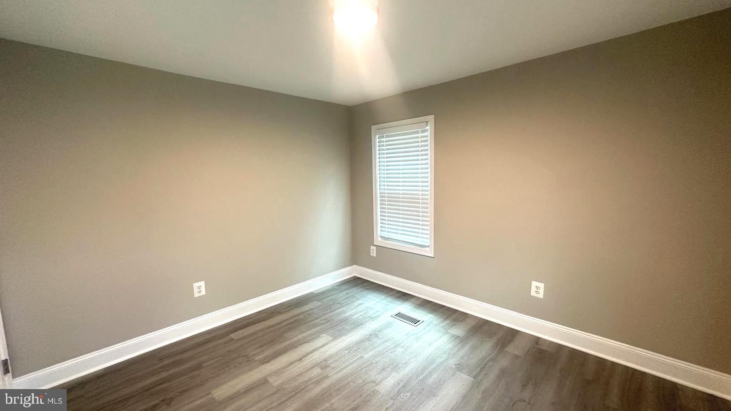 9715 BACK RD, MAURERTOWN, Virginia 22644, 2 Bedrooms Bedrooms, ,1 BathroomBathrooms,Residential,For sale,9715 BACK RD,VASH2012298 MLS # VASH2012298 9715 BACK RD, MAURERTOWN, Virginia 22644, 2 Bedrooms Bedrooms, ,1 BathroomBathrooms,Residential,For sale,9715 BACK RD,VASH2012298 MLS # VASH2012298