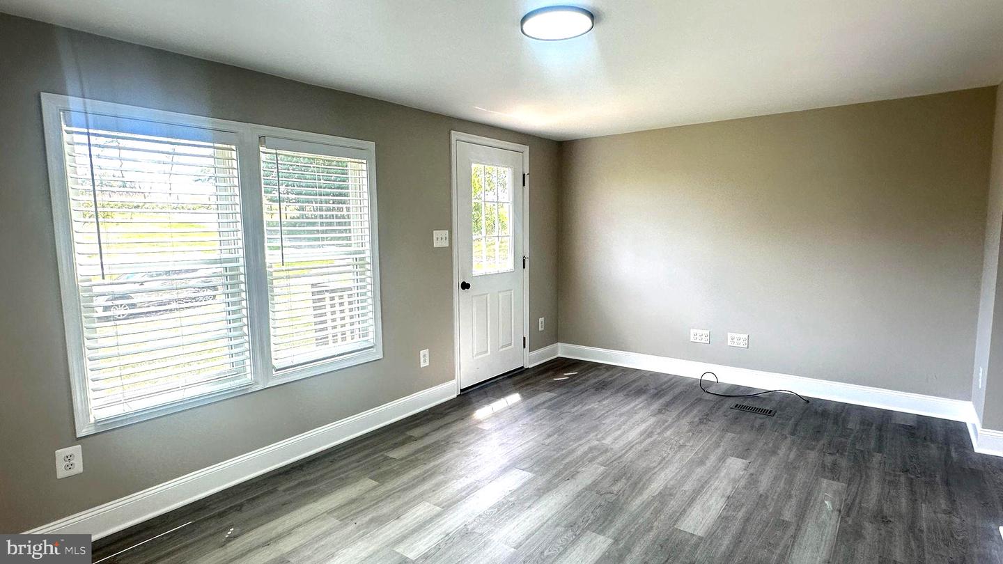 9715 BACK RD, MAURERTOWN, Virginia 22644, 2 Bedrooms Bedrooms, ,1 BathroomBathrooms,Residential,For sale,9715 BACK RD,VASH2012298 MLS # VASH2012298 9715 BACK RD, MAURERTOWN, Virginia 22644, 2 Bedrooms Bedrooms, ,1 BathroomBathrooms,Residential,For sale,9715 BACK RD,VASH2012298 MLS # VASH2012298