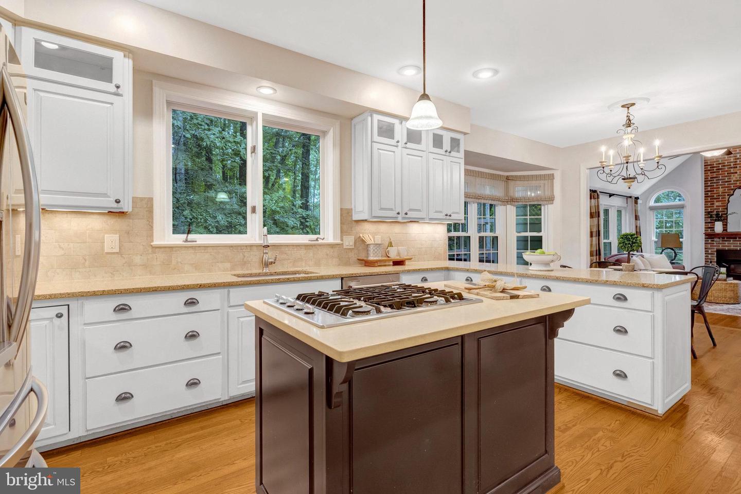 11181 LONGWOOD GROVE DR, RESTON, Virginia 20194, 5 Bedrooms Bedrooms, 18 Rooms Rooms,3 BathroomsBathrooms,Residential,For sale,11181 LONGWOOD GROVE DR,VAFX2262702 MLS # VAFX2262702