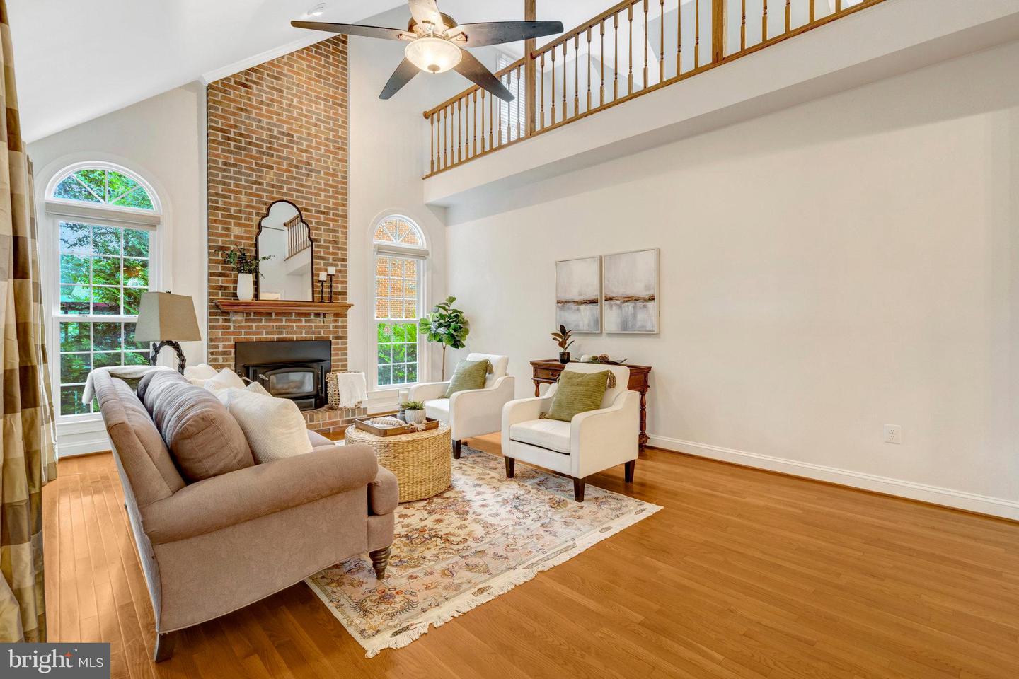 11181 LONGWOOD GROVE DR, RESTON, Virginia 20194, 5 Bedrooms Bedrooms, 18 Rooms Rooms,3 BathroomsBathrooms,Residential,For sale,11181 LONGWOOD GROVE DR,VAFX2262702 MLS # VAFX2262702