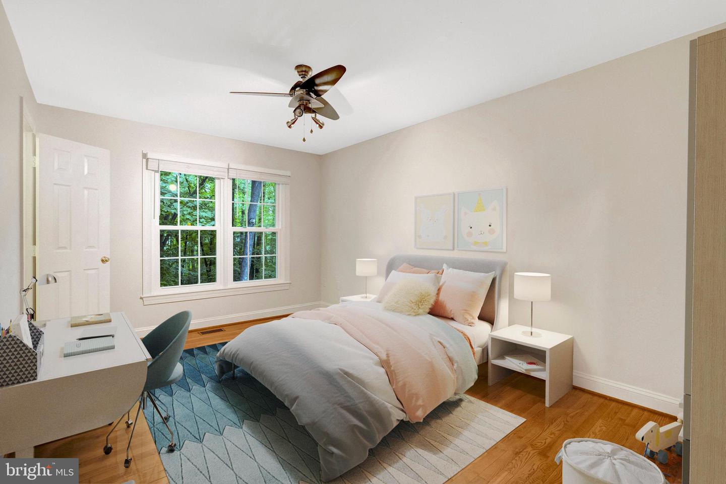 11181 LONGWOOD GROVE DR, RESTON, Virginia 20194, 5 Bedrooms Bedrooms, 18 Rooms Rooms,3 BathroomsBathrooms,Residential,For sale,11181 LONGWOOD GROVE DR,VAFX2262702 MLS # VAFX2262702