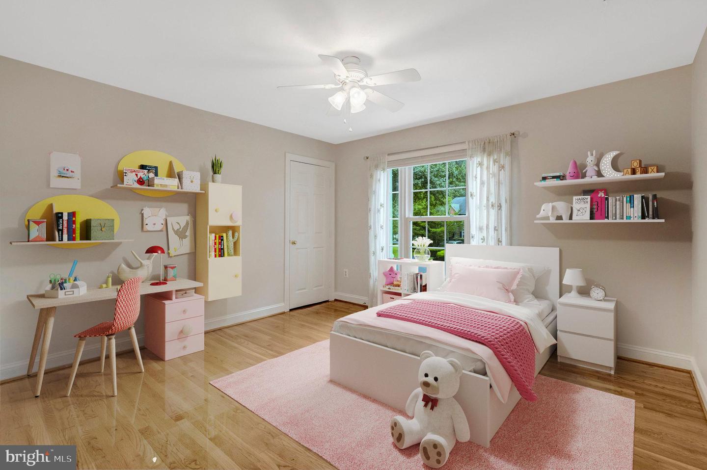 11181 LONGWOOD GROVE DR, RESTON, Virginia 20194, 5 Bedrooms Bedrooms, 18 Rooms Rooms,3 BathroomsBathrooms,Residential,For sale,11181 LONGWOOD GROVE DR,VAFX2262702 MLS # VAFX2262702