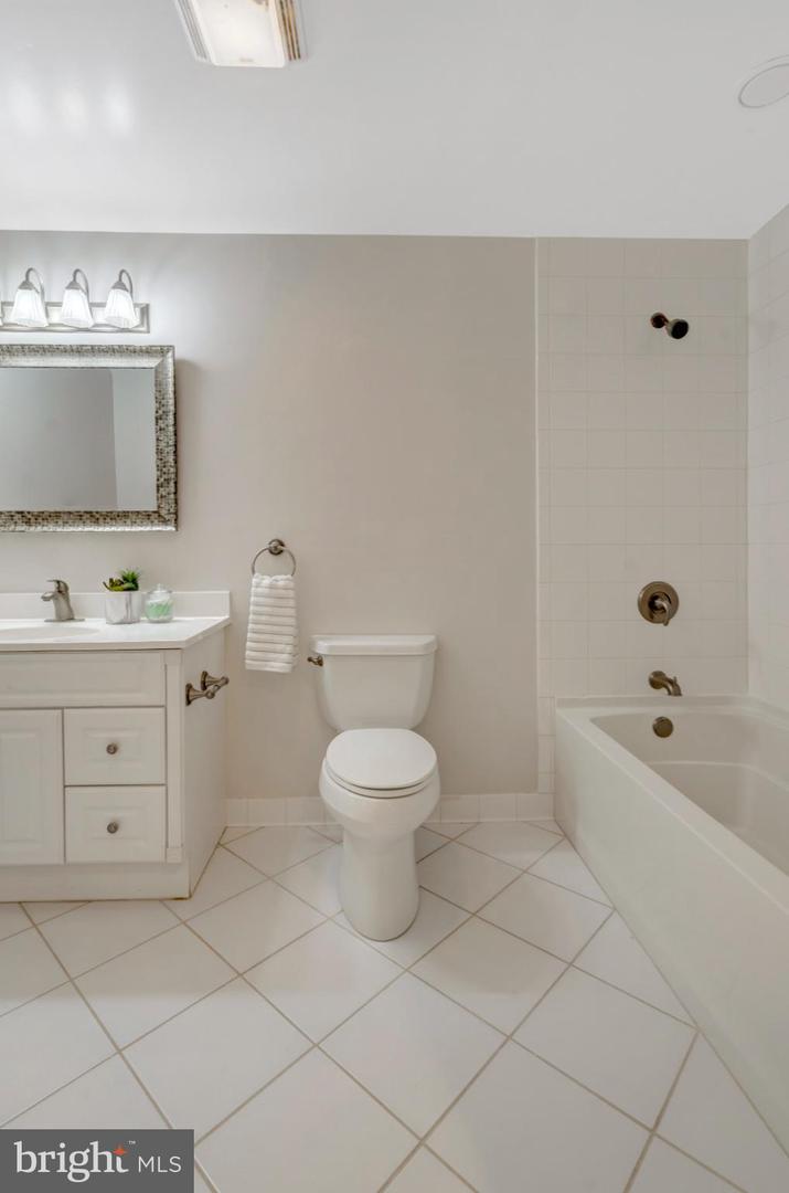 11181 LONGWOOD GROVE DR, RESTON, Virginia 20194, 5 Bedrooms Bedrooms, 18 Rooms Rooms,3 BathroomsBathrooms,Residential,For sale,11181 LONGWOOD GROVE DR,VAFX2262702 MLS # VAFX2262702