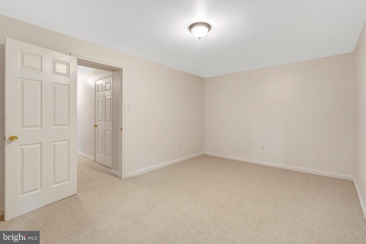 11181 LONGWOOD GROVE DR, RESTON, Virginia 20194, 5 Bedrooms Bedrooms, 18 Rooms Rooms,3 BathroomsBathrooms,Residential,For sale,11181 LONGWOOD GROVE DR,VAFX2262702 MLS # VAFX2262702