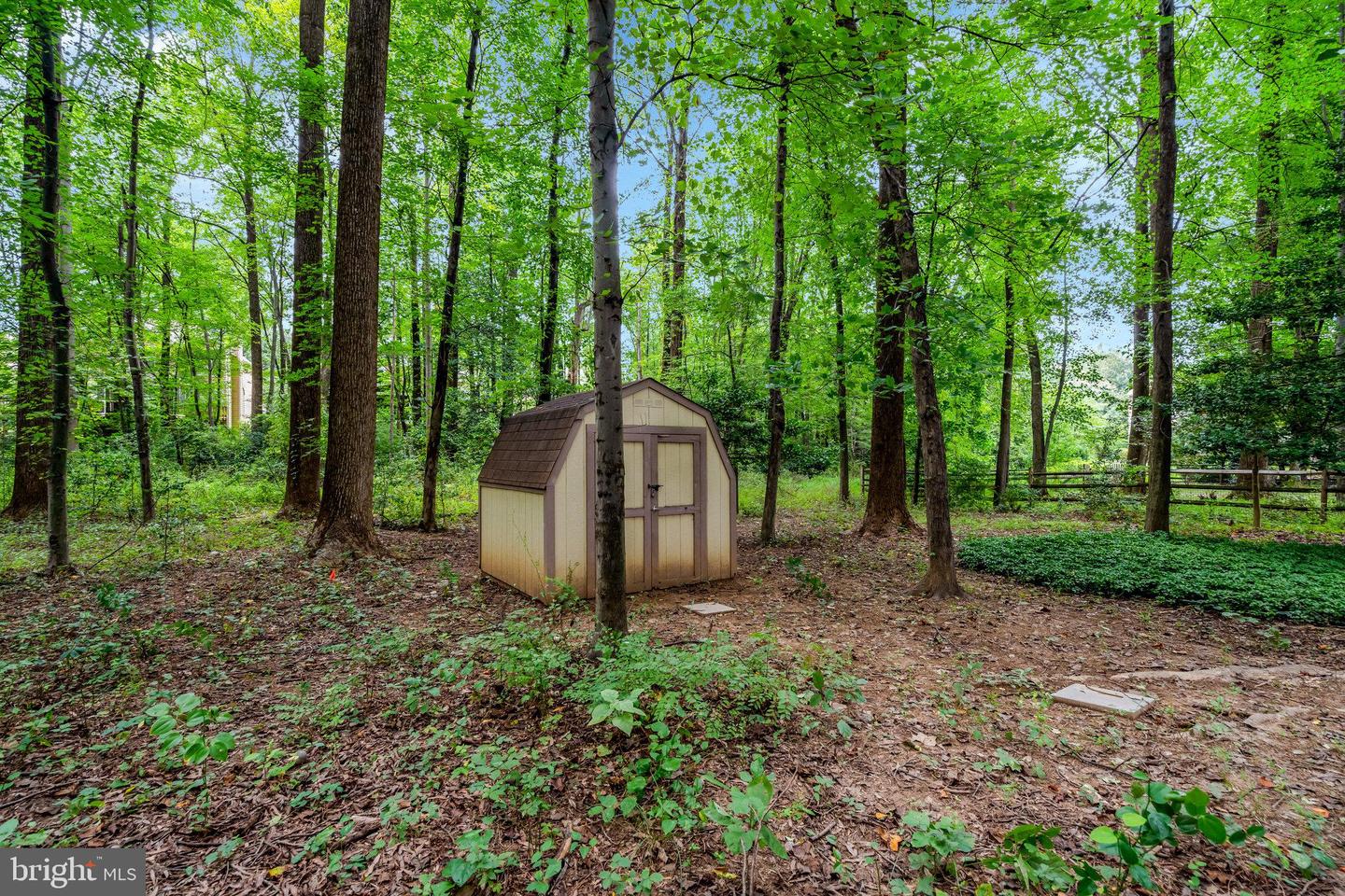 11181 LONGWOOD GROVE DR, RESTON, Virginia 20194, 5 Bedrooms Bedrooms, 18 Rooms Rooms,3 BathroomsBathrooms,Residential,For sale,11181 LONGWOOD GROVE DR,VAFX2262702 MLS # VAFX2262702