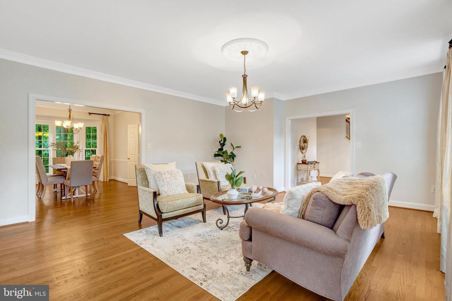 11181 LONGWOOD GROVE DR, RESTON, Virginia 20194, 5 Bedrooms Bedrooms, 18 Rooms Rooms,3 BathroomsBathrooms,Residential,For sale,11181 LONGWOOD GROVE DR,VAFX2262702 MLS # VAFX2262702