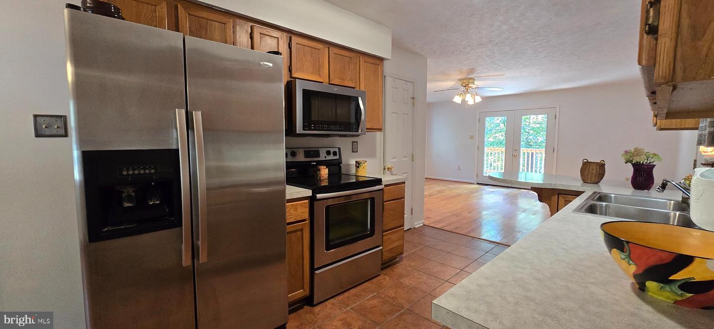100 GREENBRIAR CIR, CROSS JUNCTION, Virginia 22625, 3 Bedrooms Bedrooms, ,2 BathroomsBathrooms,Residential,For sale,100 GREENBRIAR CIR,VAFV2036362 MLS # VAFV2036362