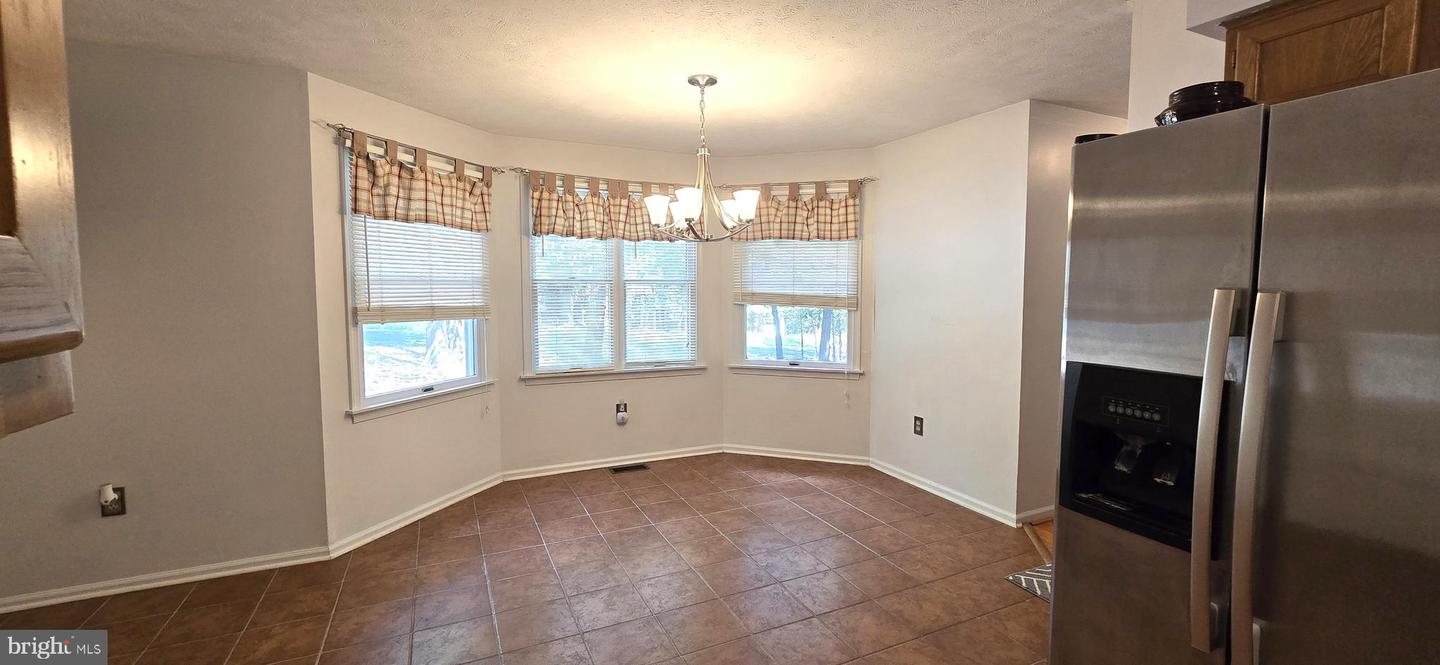 100 GREENBRIAR CIR, CROSS JUNCTION, Virginia 22625, 3 Bedrooms Bedrooms, ,2 BathroomsBathrooms,Residential,For sale,100 GREENBRIAR CIR,VAFV2036362 MLS # VAFV2036362