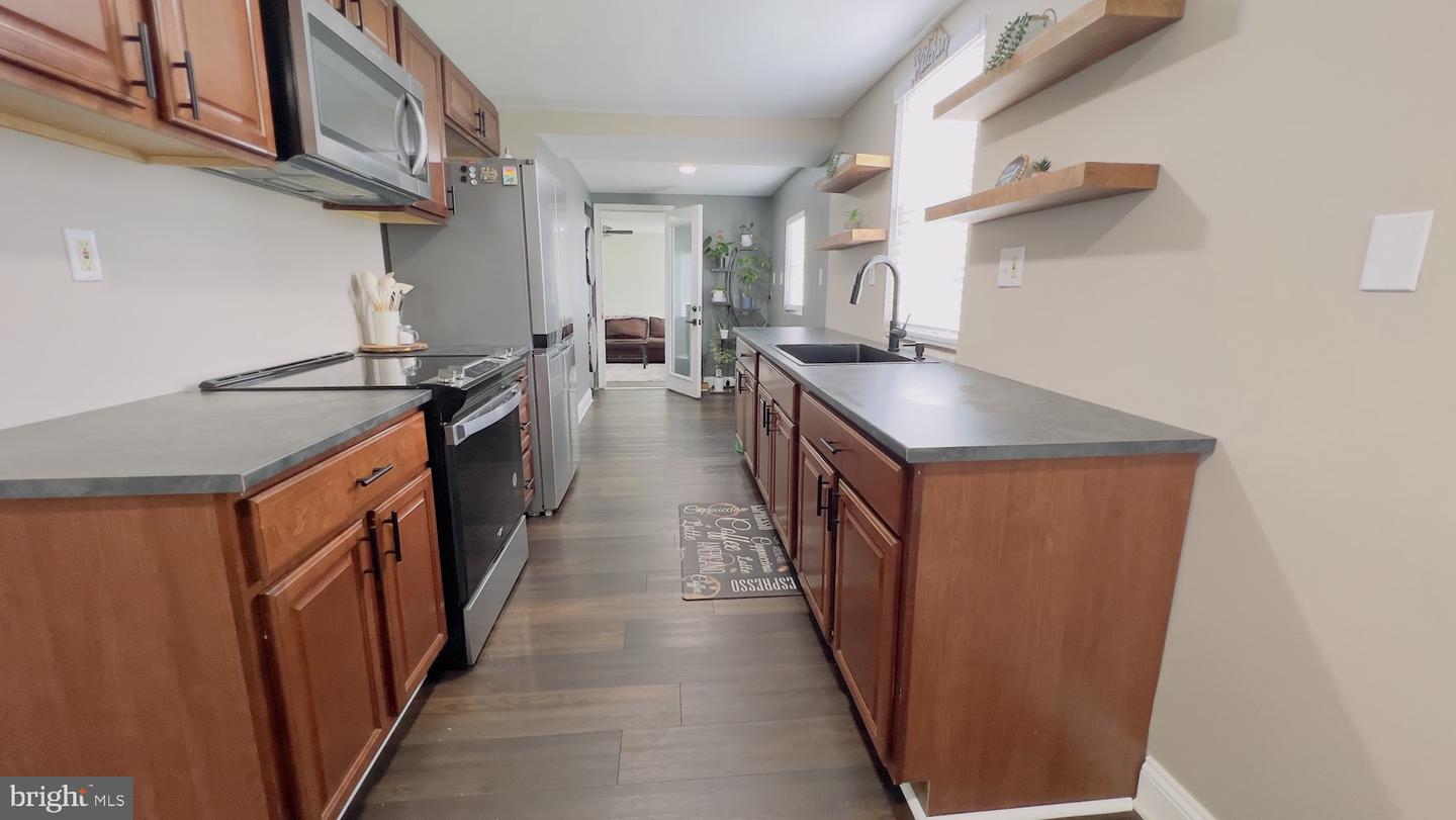 7239 SMITH STATION RD, FREDERICKSBURG, Virginia 22407, 4 Bedrooms Bedrooms, 4 Rooms Rooms,2 BathroomsBathrooms,Residential,For sale,7239 SMITH STATION RD,VASP2035740 MLS # VASP2035740