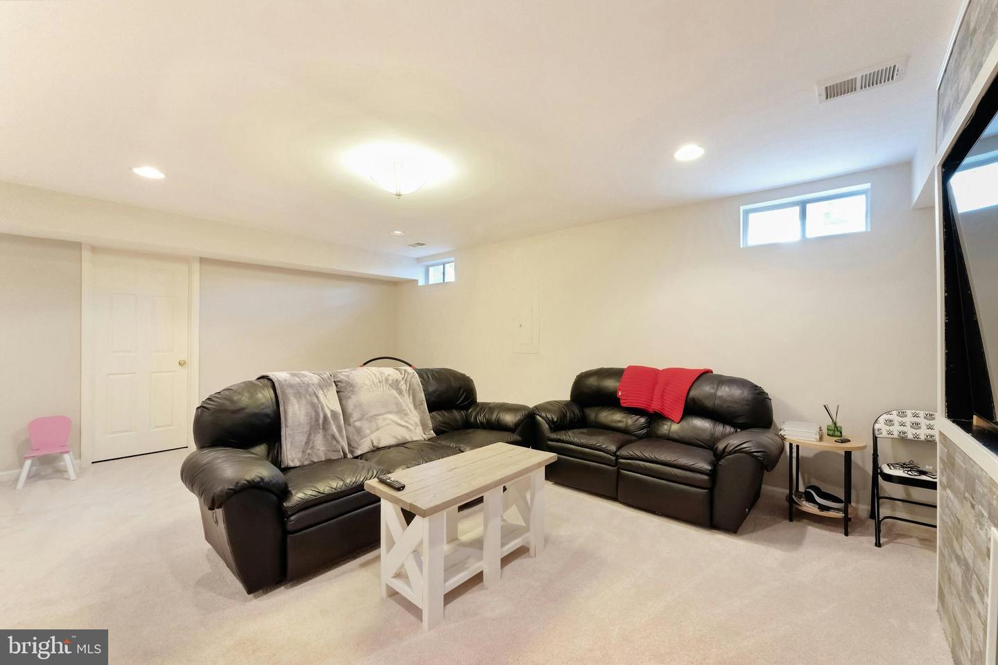 408 RUSERT DR SE, LEESBURG, Virginia 20175, 3 Bedrooms Bedrooms, ,3 BathroomsBathrooms,Residential,For sale,408 RUSERT DR SE,VALO2105200 MLS # VALO2105200