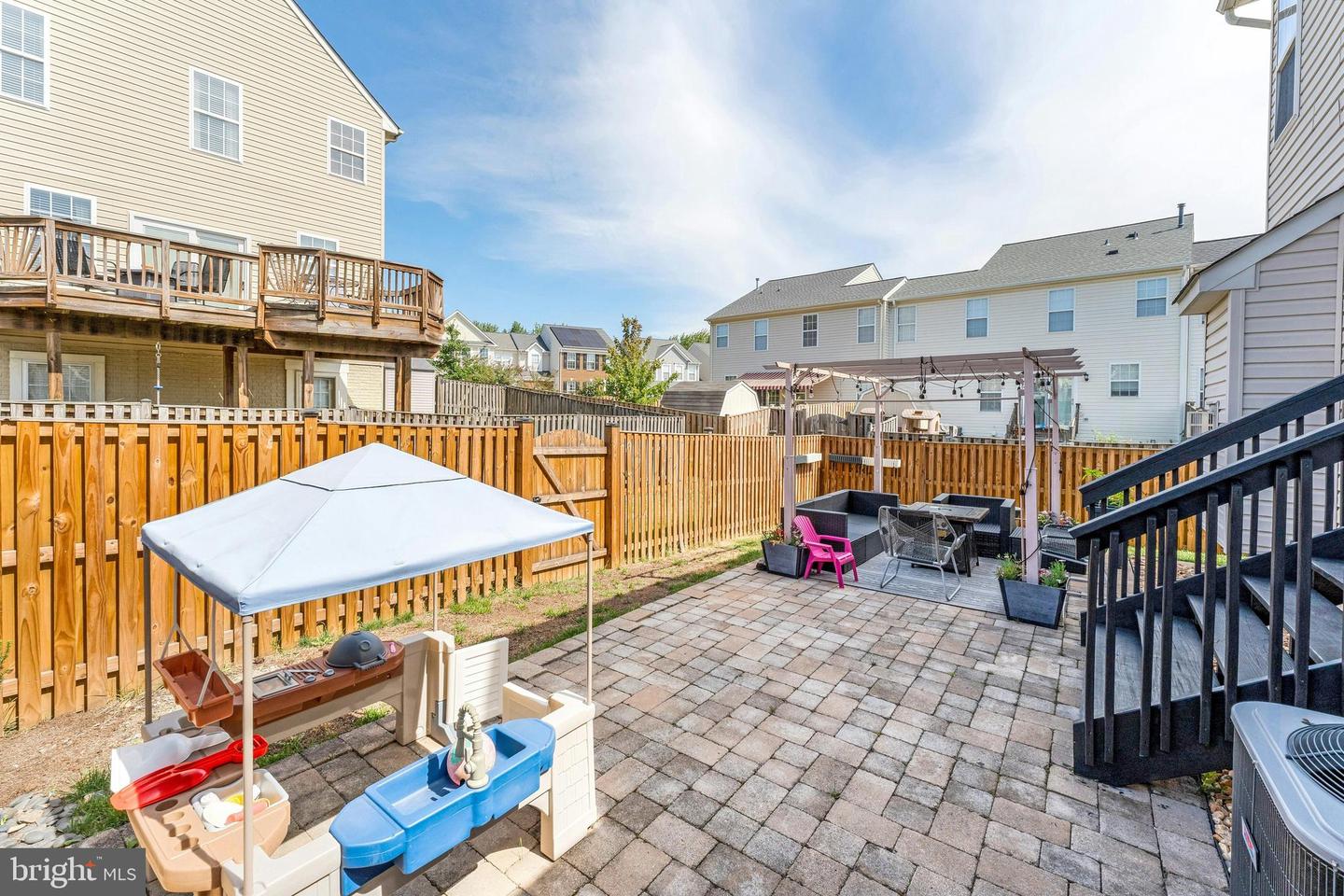 408 RUSERT DR SE, LEESBURG, Virginia 20175, 3 Bedrooms Bedrooms, ,3 BathroomsBathrooms,Residential,For sale,408 RUSERT DR SE,VALO2105200 MLS # VALO2105200