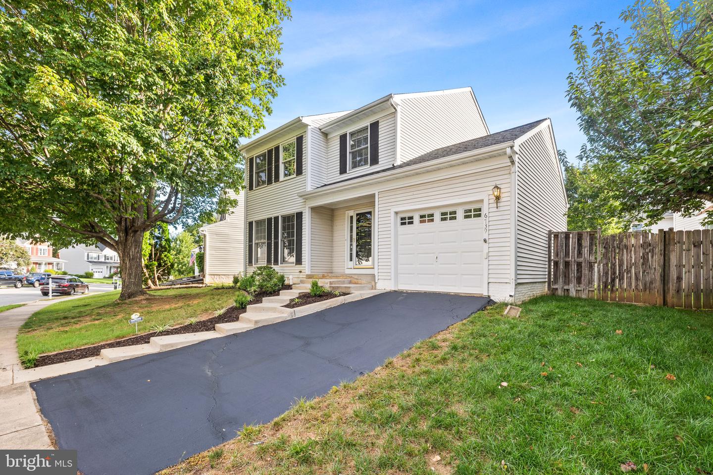 6739 MORNING RIDE CIR, ALEXANDRIA, Virginia 22315, 4 Bedrooms Bedrooms, ,3 BathroomsBathrooms,Residential,For sale,6739 MORNING RIDE CIR,VAFX2262992 MLS # VAFX2262992