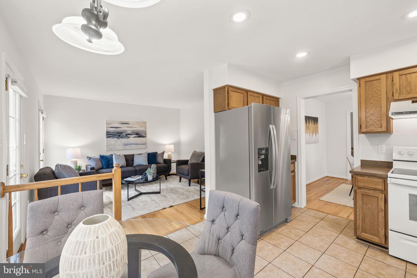 6739 MORNING RIDE CIR, ALEXANDRIA, Virginia 22315, 4 Bedrooms Bedrooms, ,3 BathroomsBathrooms,Residential,For sale,6739 MORNING RIDE CIR,VAFX2262992 MLS # VAFX2262992