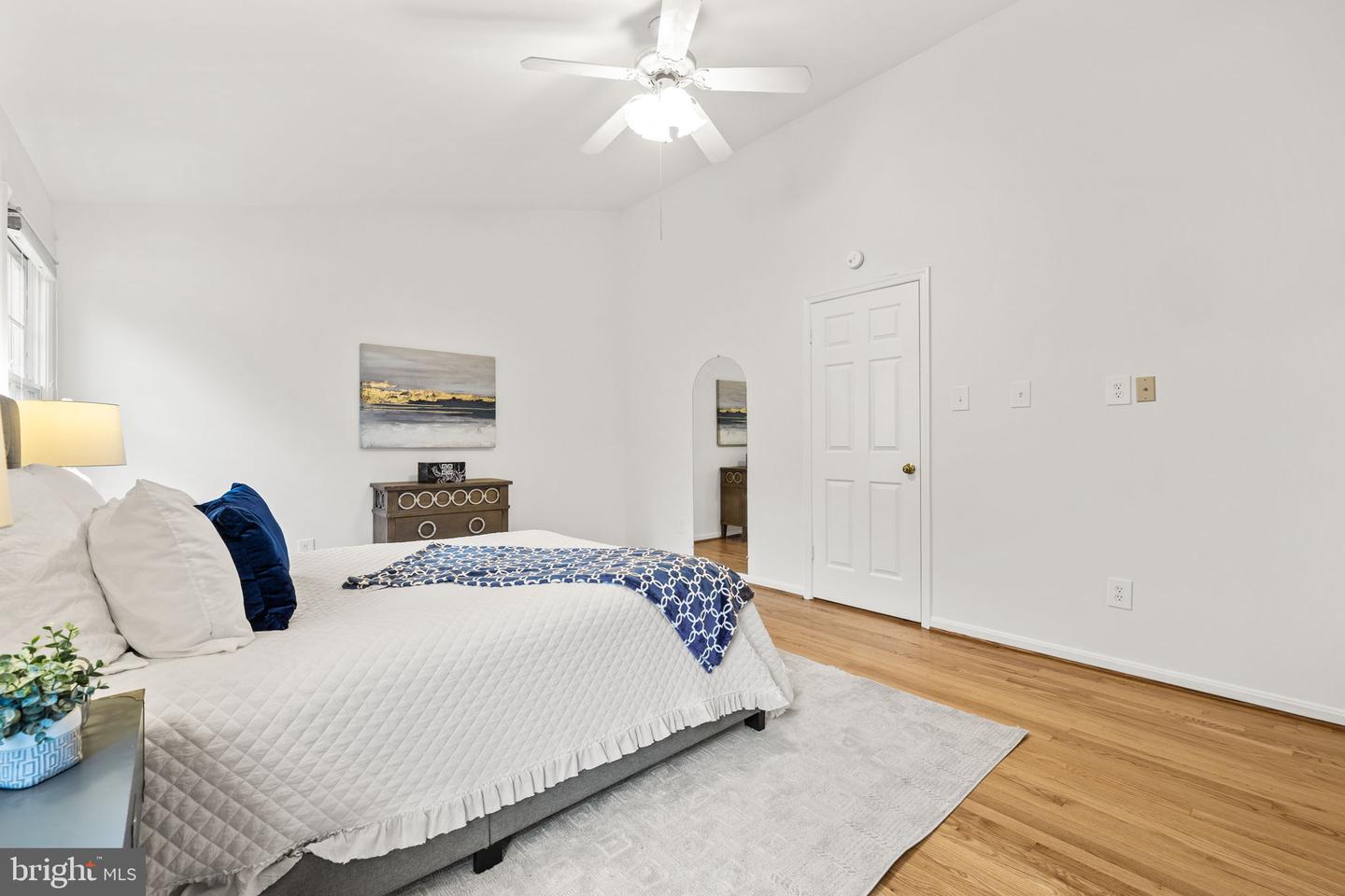 6739 MORNING RIDE CIR, ALEXANDRIA, Virginia 22315, 4 Bedrooms Bedrooms, ,3 BathroomsBathrooms,Residential,For sale,6739 MORNING RIDE CIR,VAFX2262992 MLS # VAFX2262992