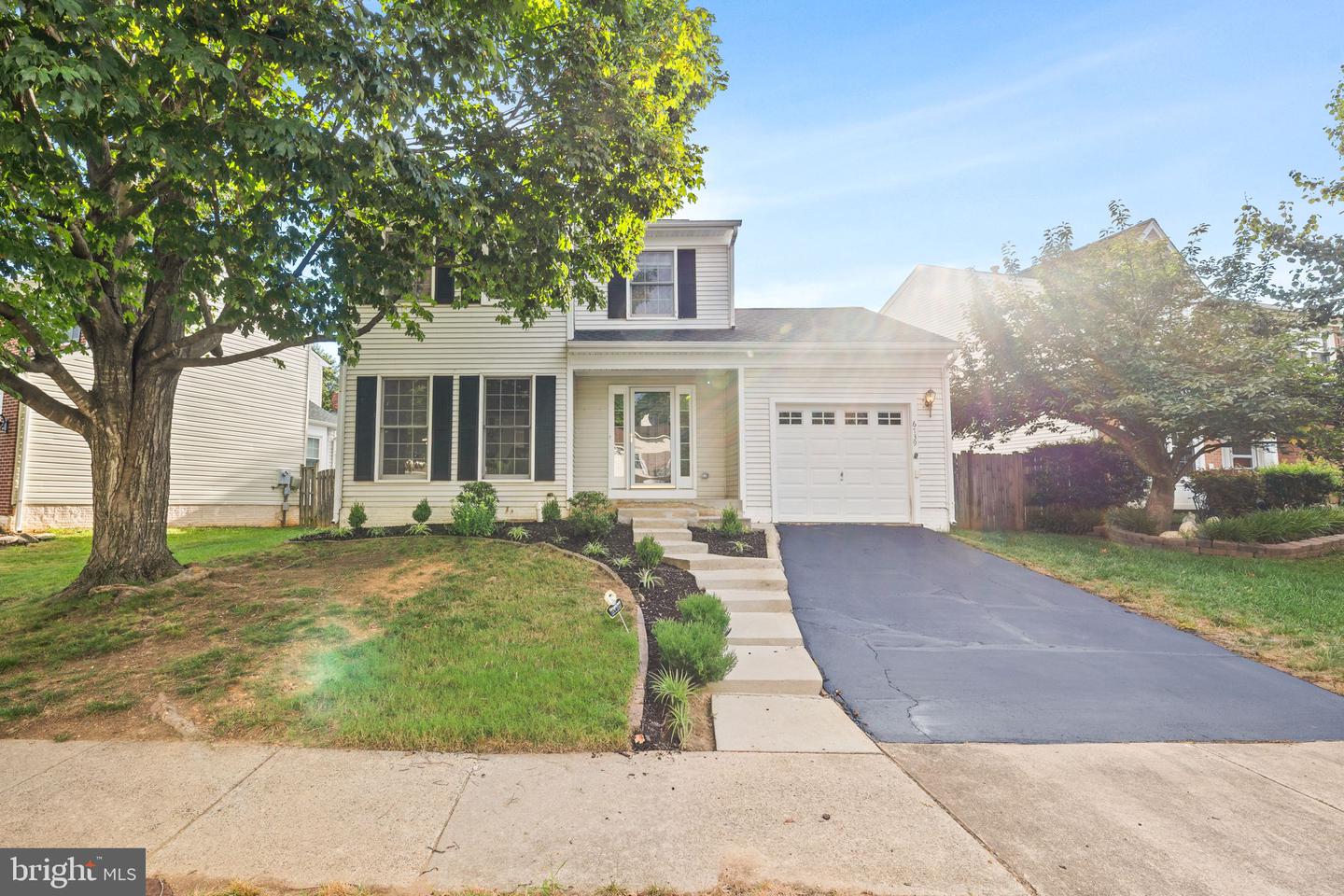 6739 MORNING RIDE CIR, ALEXANDRIA, Virginia 22315, 4 Bedrooms Bedrooms, ,3 BathroomsBathrooms,Residential,For sale,6739 MORNING RIDE CIR,VAFX2262992 MLS # VAFX2262992