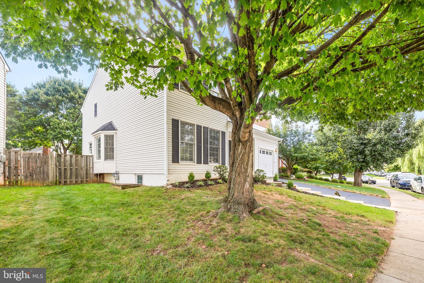 6739 MORNING RIDE CIR, ALEXANDRIA, Virginia 22315, 4 Bedrooms Bedrooms, ,3 BathroomsBathrooms,Residential,For sale,6739 MORNING RIDE CIR,VAFX2262992 MLS # VAFX2262992