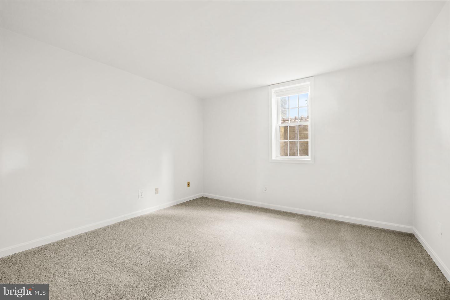 6739 MORNING RIDE CIR, ALEXANDRIA, Virginia 22315, 4 Bedrooms Bedrooms, ,3 BathroomsBathrooms,Residential,For sale,6739 MORNING RIDE CIR,VAFX2262992 MLS # VAFX2262992