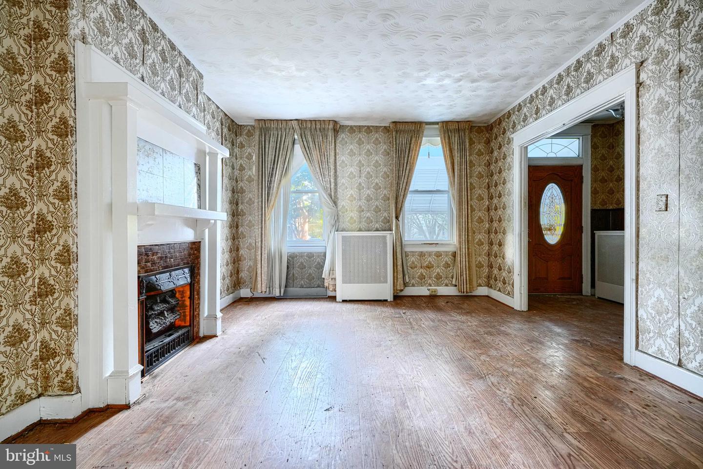 4021 ILLINOIS AVE NW, WASHINGTON, District Of Columbia 20011, 3 Bedrooms Bedrooms, ,2 BathroomsBathrooms,Residential,For sale,4021 ILLINOIS AVE NW,DCDC2216568 MLS # DCDC2216568