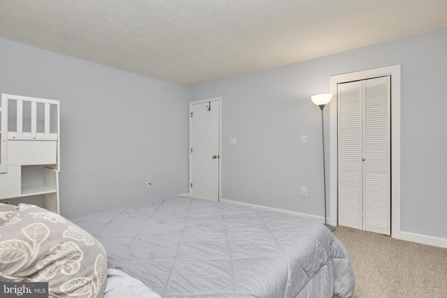 1233 LAKEVIEW DR, CROSS JUNCTION, Virginia 22625, 5 Bedrooms Bedrooms, 8 Rooms Rooms,2 BathroomsBathrooms,Residential,For sale,1233 LAKEVIEW DR,VAFV2036390 MLS # VAFV2036390