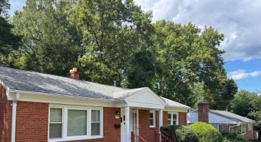 5708 NORTON RD, ALEXANDRIA, Virginia 22303, 5 Bedrooms Bedrooms, 12 Rooms Rooms,3 BathroomsBathrooms,Residential,For sale,5708 NORTON RD,VAFX2263182 MLS # VAFX2263182