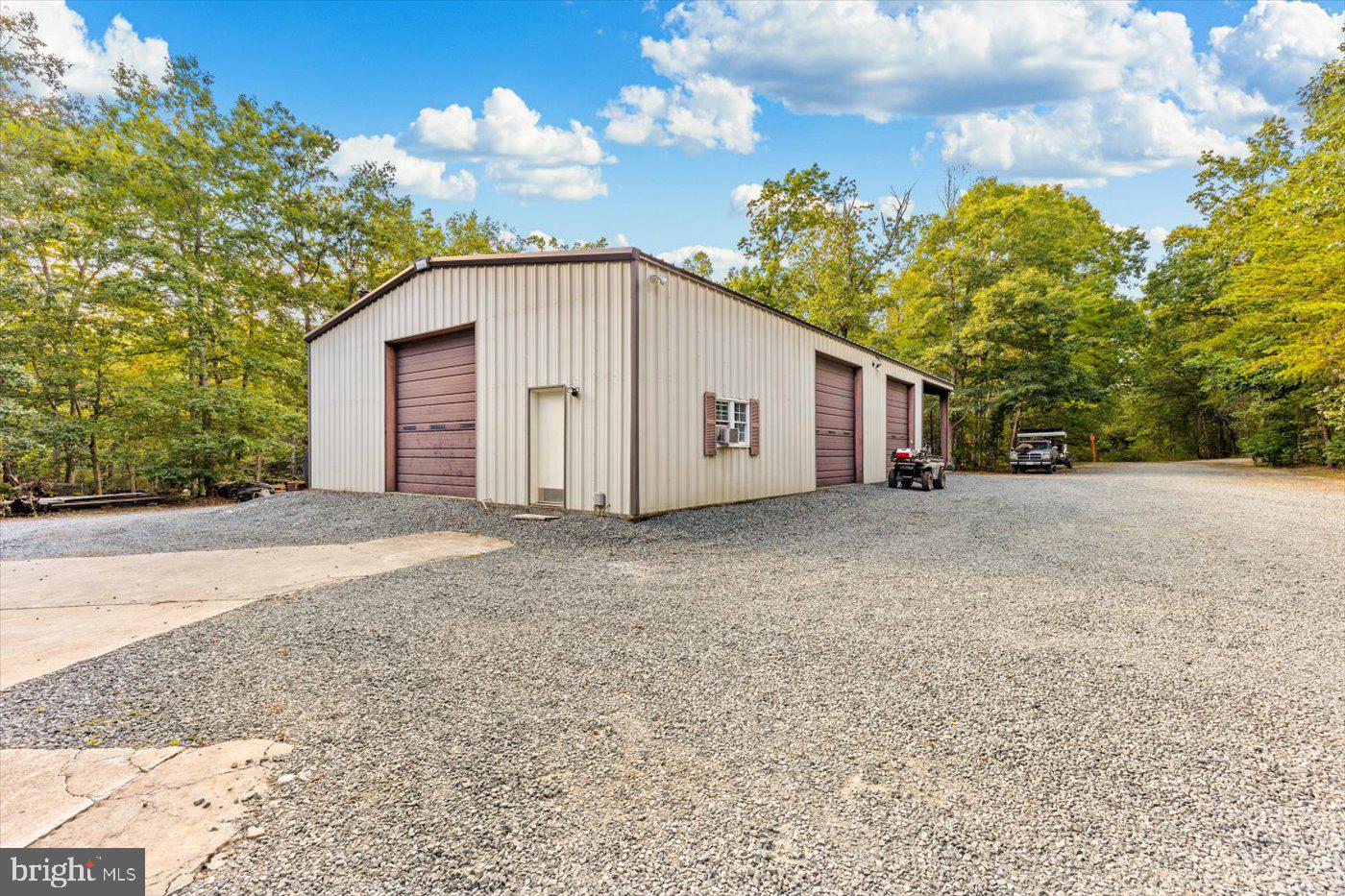12102 BRENT TOWN RD, CATLETT, Virginia 20119, 5 Bedrooms Bedrooms, ,4 BathroomsBathrooms,Residential,For sale,12102 BRENT TOWN RD,VAFQ2018034 MLS # VAFQ2018034