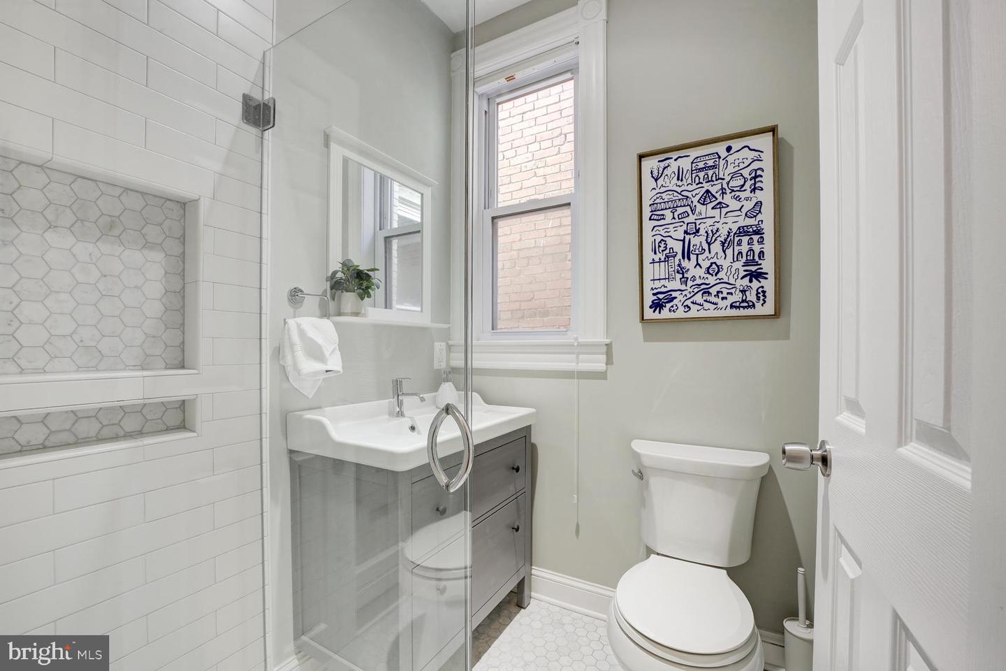 1823 4TH ST NW, WASHINGTON, District Of Columbia 20001, 3 Bedrooms Bedrooms, ,2 BathroomsBathrooms,Residential,For sale,1823 4TH ST NW,DCDC2216726 MLS # DCDC2216726