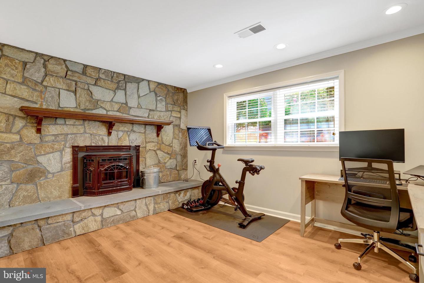 12301 HELM CT, WOODBRIDGE, Virginia 22192, 4 Bedrooms Bedrooms, ,3 BathroomsBathrooms,Residential,For sale,12301 HELM CT,VAPW2102630 MLS # VAPW2102630